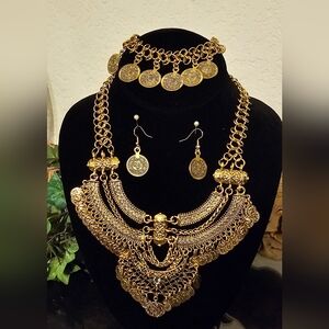 Elegant Gold Statement Necklace and Earring Set